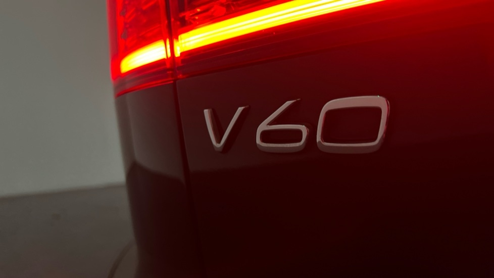 Used Volvo V60 2020 for sale - 76937513: Photo 37