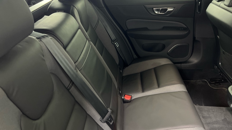 Used Volvo V60 2020 for sale - 76937513: Photo 6