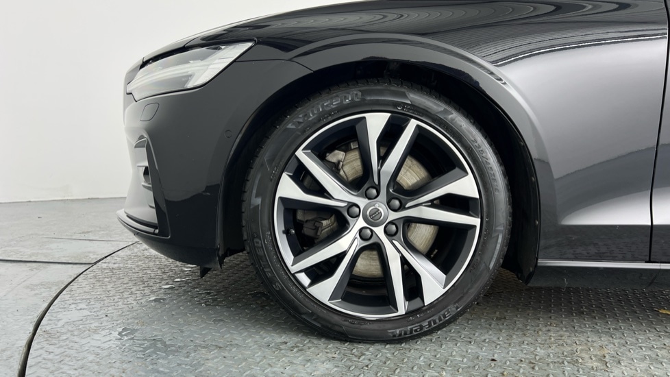 Used Volvo V60 2020 for sale - 76937513: Photo 9