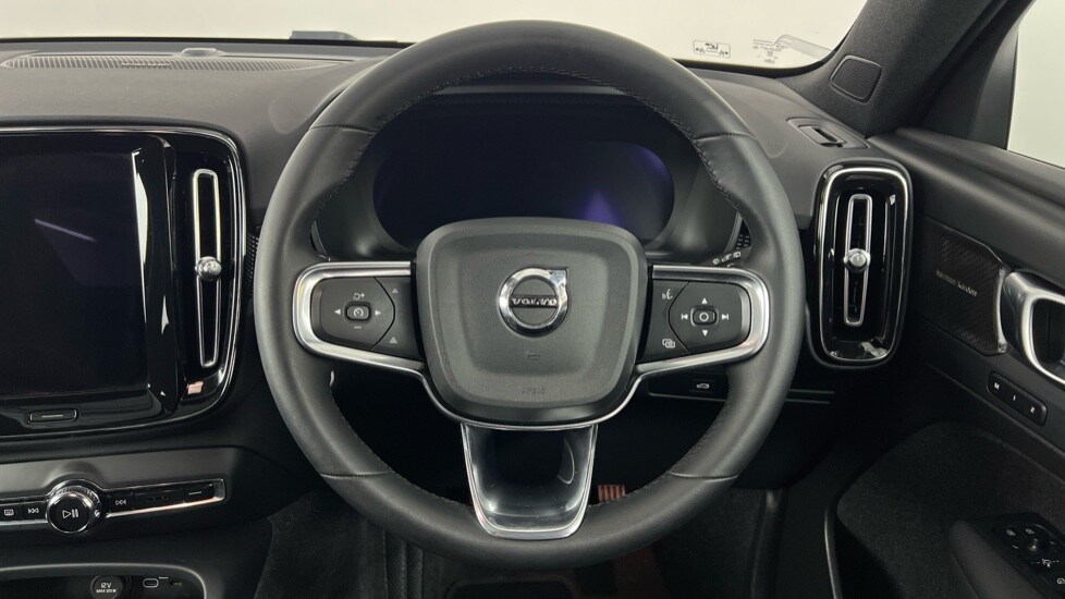 Used Volvo XC40 2024 for sale - 76161476: Photo 10