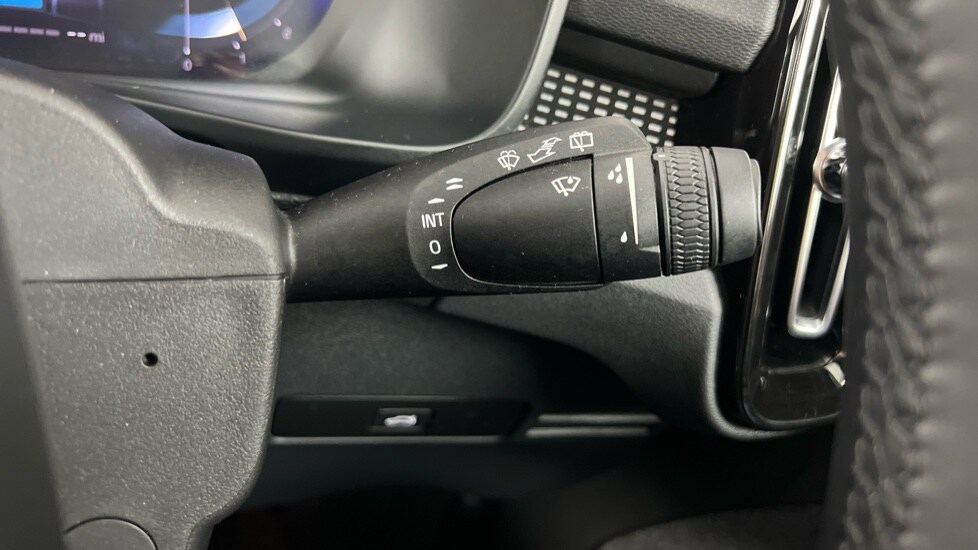 Used Volvo XC40 2024 for sale - 76161476: Photo 21