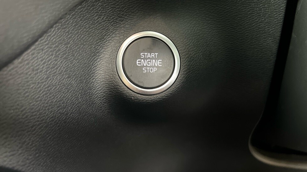 Used Volvo XC40 2024 for sale - 76161476: Photo 25