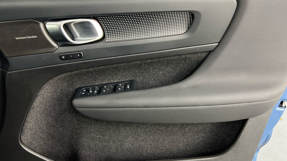 Used Volvo XC40 2024 for sale - 76161476: Photo 27