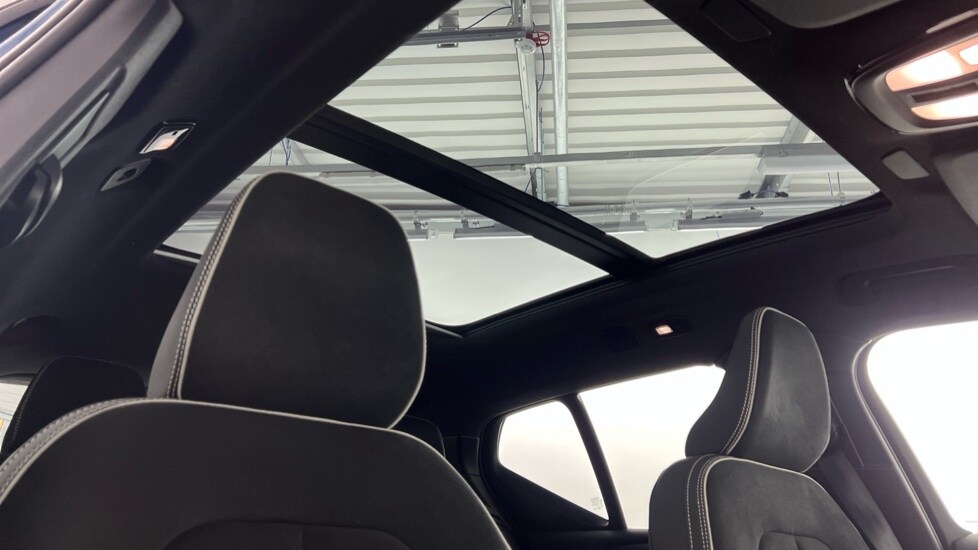 Used Volvo XC40 2024 for sale - 76161476: Photo 29