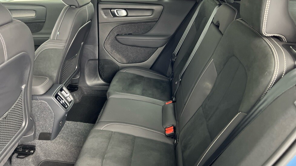 Used Volvo XC40 2024 for sale - 76161476: Photo 31