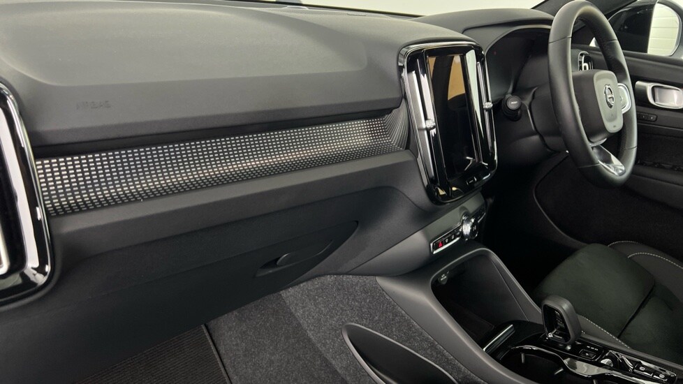 Used Volvo XC40 2024 for sale - 76161476: Photo 39