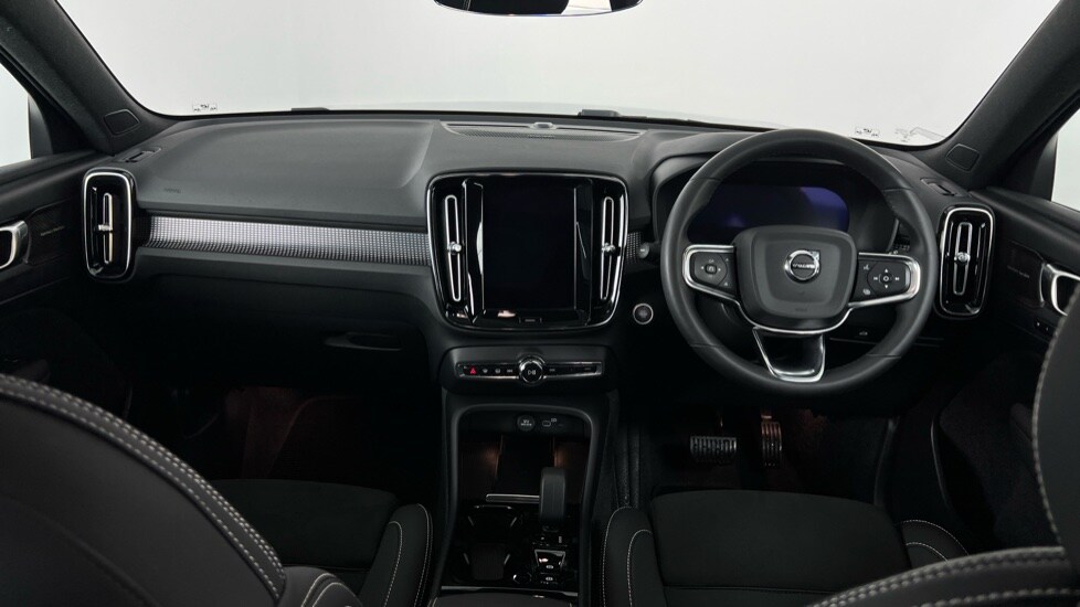 Used Volvo XC40 2024 for sale - 76161476: Photo 5