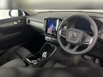 Used Volvo XC40 2025 for sale - 77031417: Photo