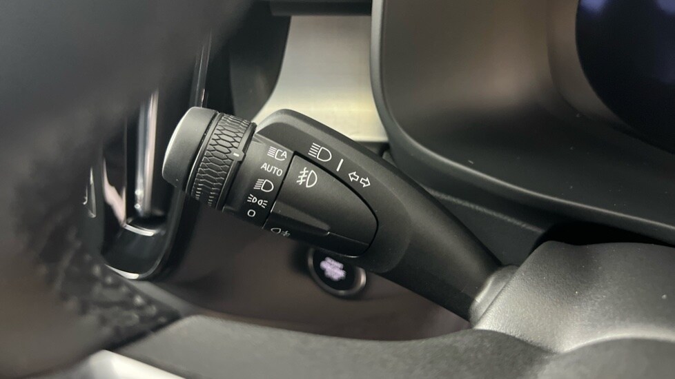 Used Volvo XC40 2025 for sale - 78212024: Photo 18