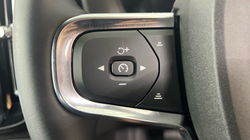 Used Volvo XC40 2025 for sale - 78212024: Photo 19