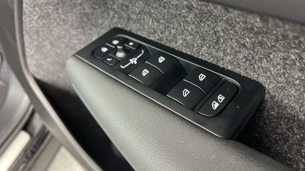 Used Volvo XC40 2025 for sale - 78212024: Photo 22