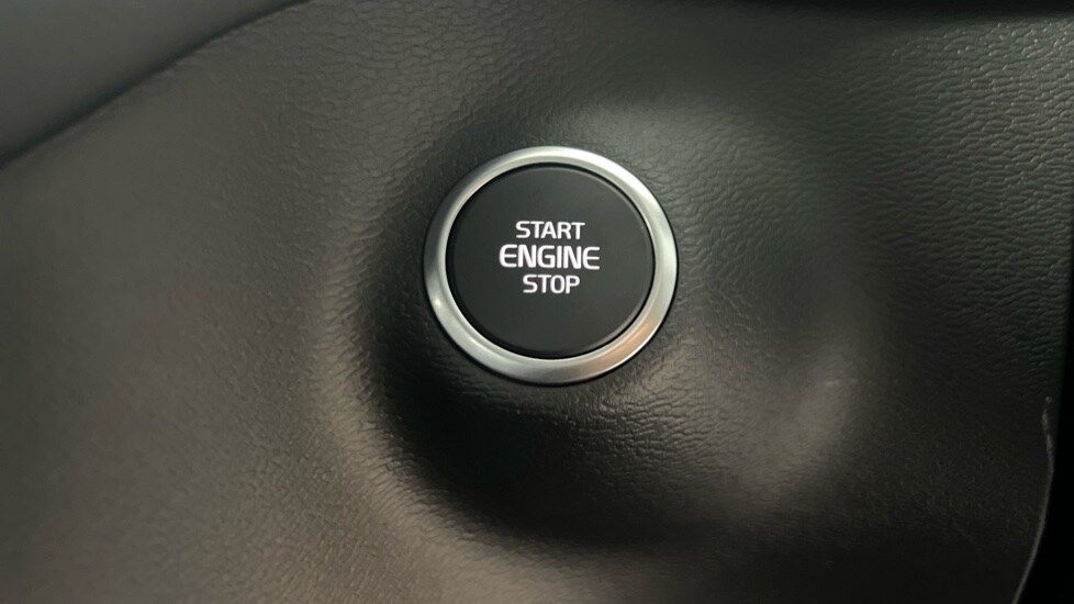 Used Volvo XC40 2025 for sale - 78212024: Photo 25