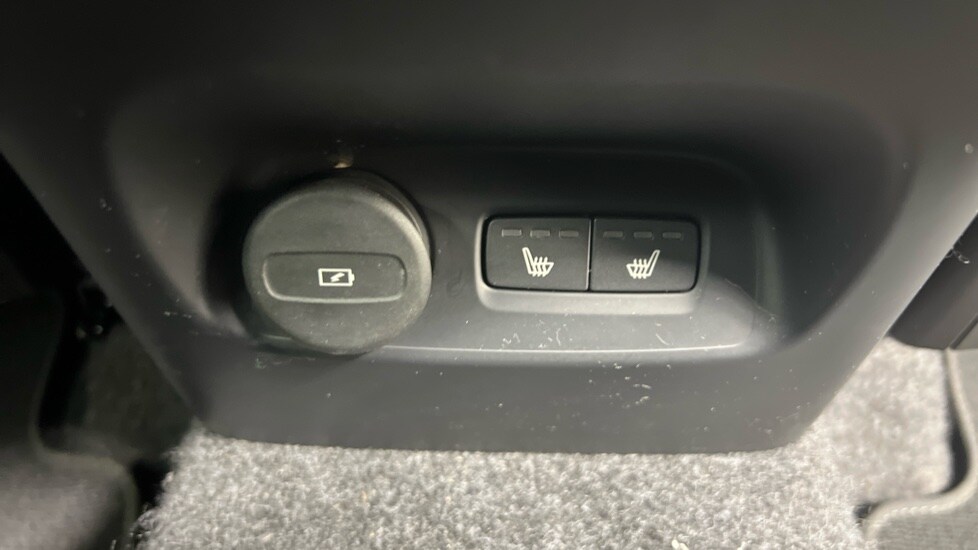 Used Volvo XC40 2025 for sale - 78212024: Photo 39