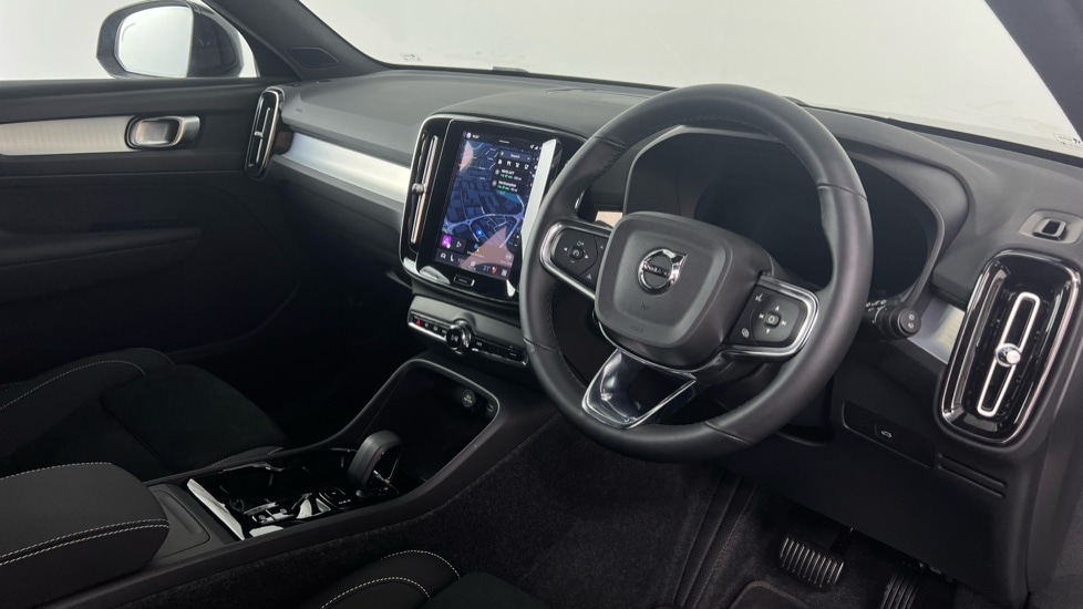 Used Volvo XC40 2025 for sale - 78212024: Photo 4