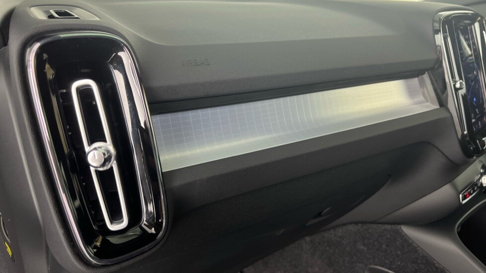 Used Volvo XC40 2025 for sale - 78212024: Photo 47