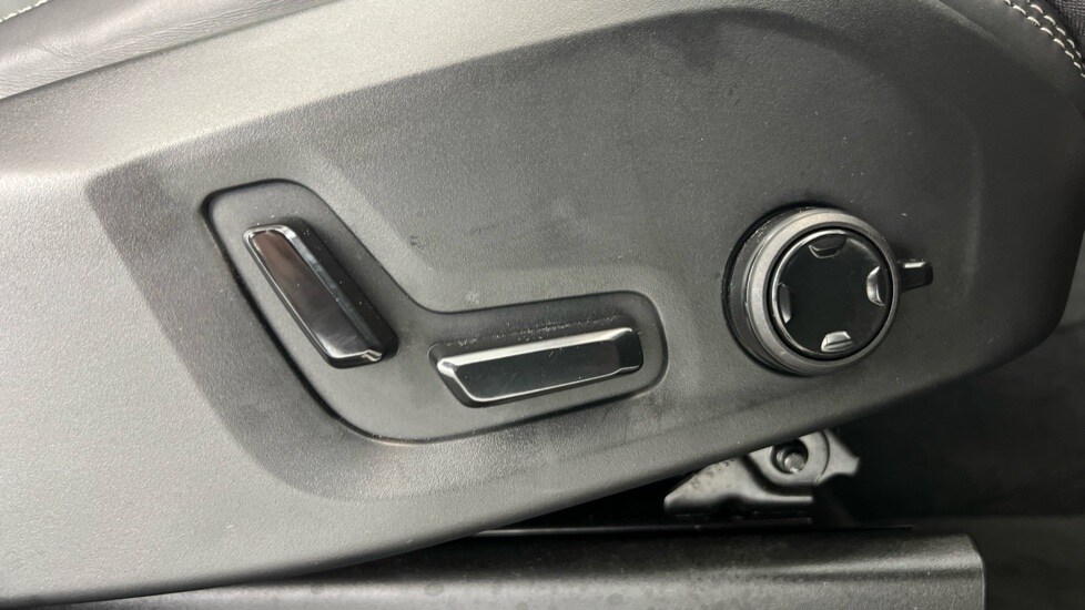 Used Volvo XC90 2025 for sale - 77600295: Photo 29