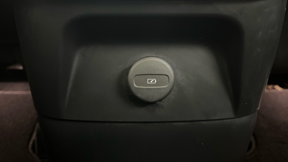 Used Volvo XC90 2025 for sale - 77600295: Photo 39