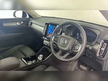 Used Volvo XC40 2026 for sale - 79140429: Photo