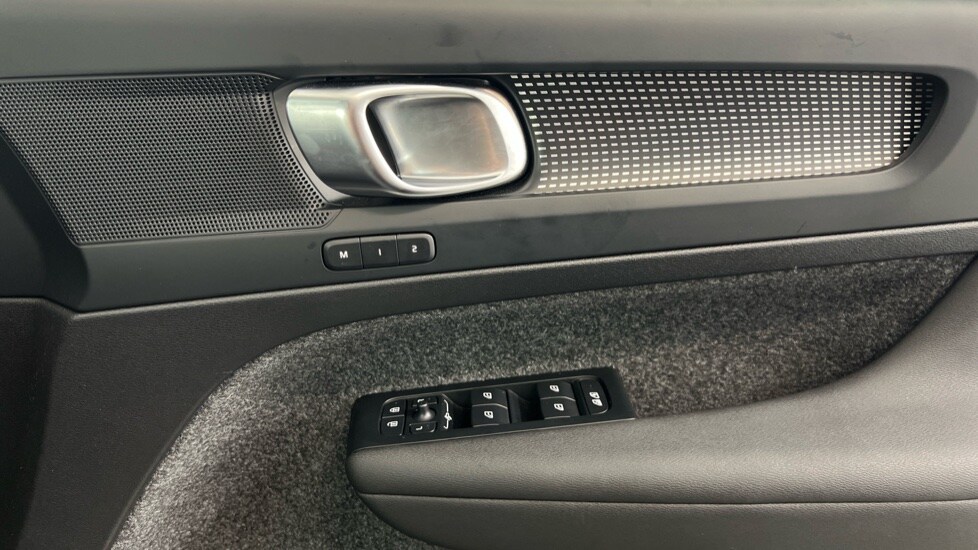 Used Volvo EX40 2025 for sale - 78117744: Photo 28