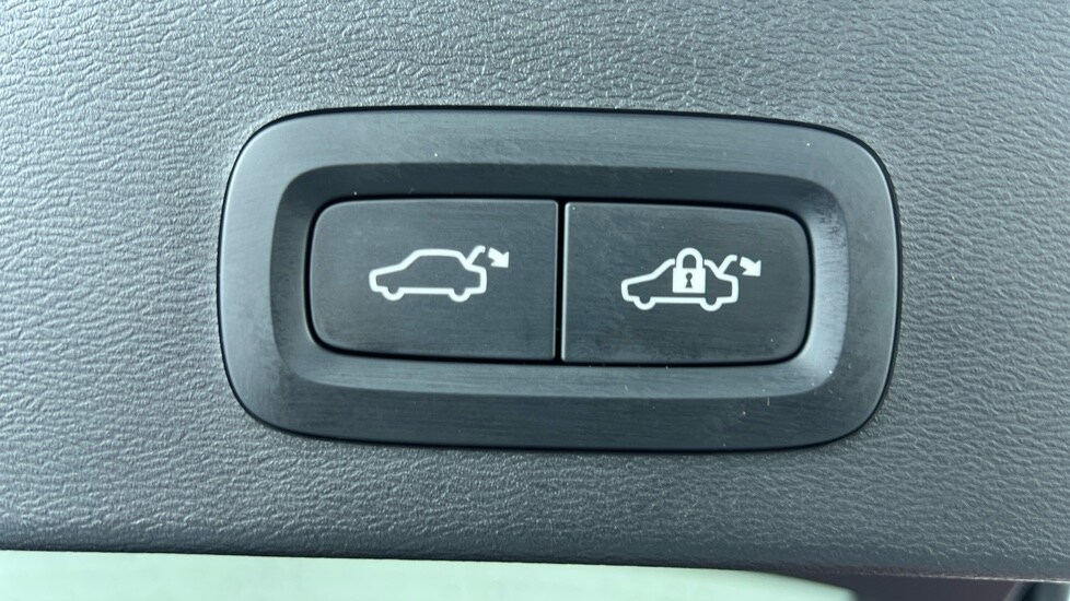 Used Volvo EX40 2025 for sale - 78117744: Photo 34