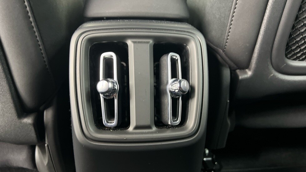 Used Volvo EX40 2025 for sale - 78117744: Photo 44