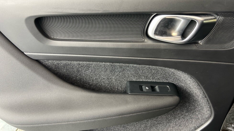 Used Volvo EX40 2025 for sale - 78117744: Photo 46