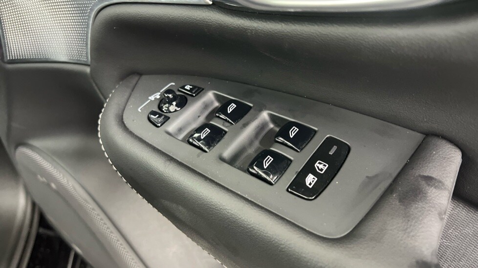 Used Volvo XC90 2023 for sale - 78022198: Photo 24