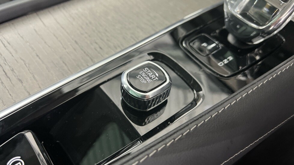 Used Volvo XC90 2023 for sale - 78022198: Photo 27