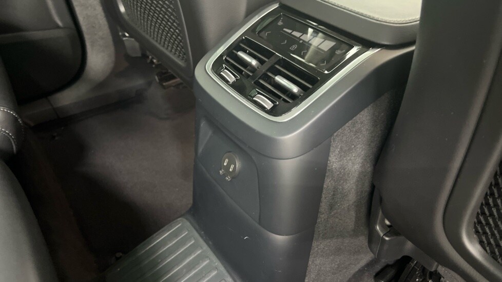 Used Volvo XC90 2023 for sale - 78022198: Photo 37