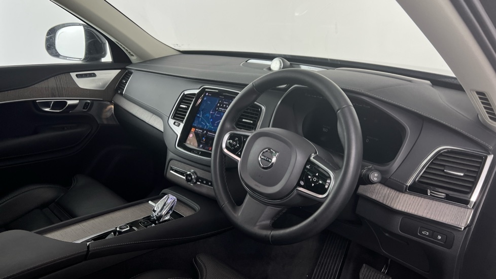 Used Volvo XC90 2023 for sale - 78022198: Photo 4