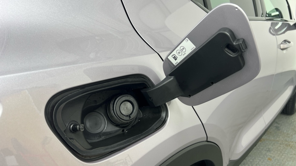 Used Volvo XC40 2025 for sale - 77877499: Photo 15