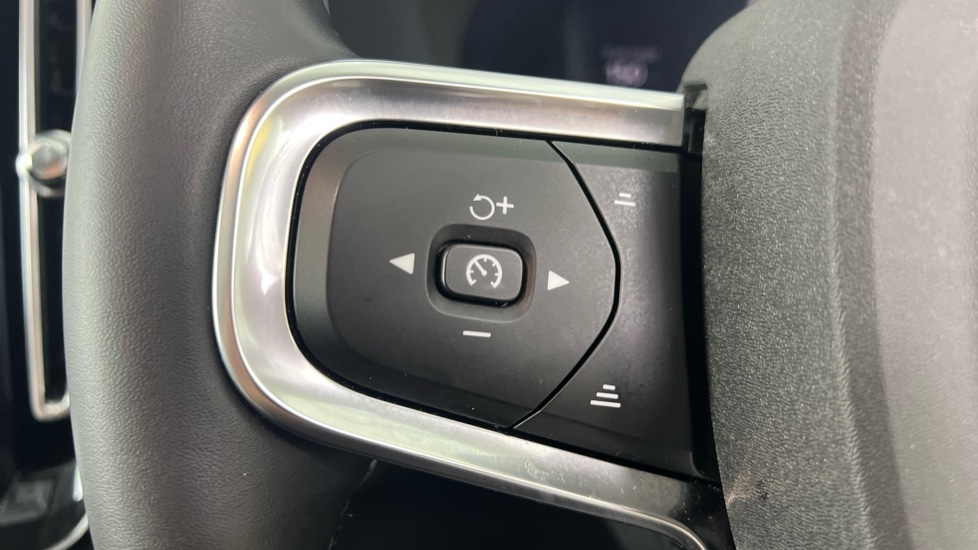 Used Volvo XC40 2025 for sale - 77877499: Photo 20