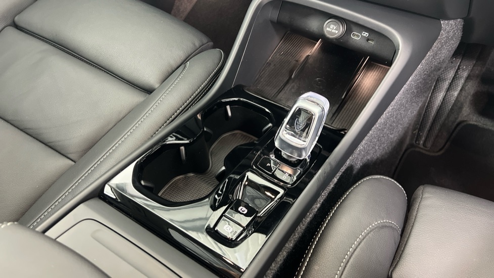 Used Volvo XC40 2025 for sale - 77877499: Photo 24