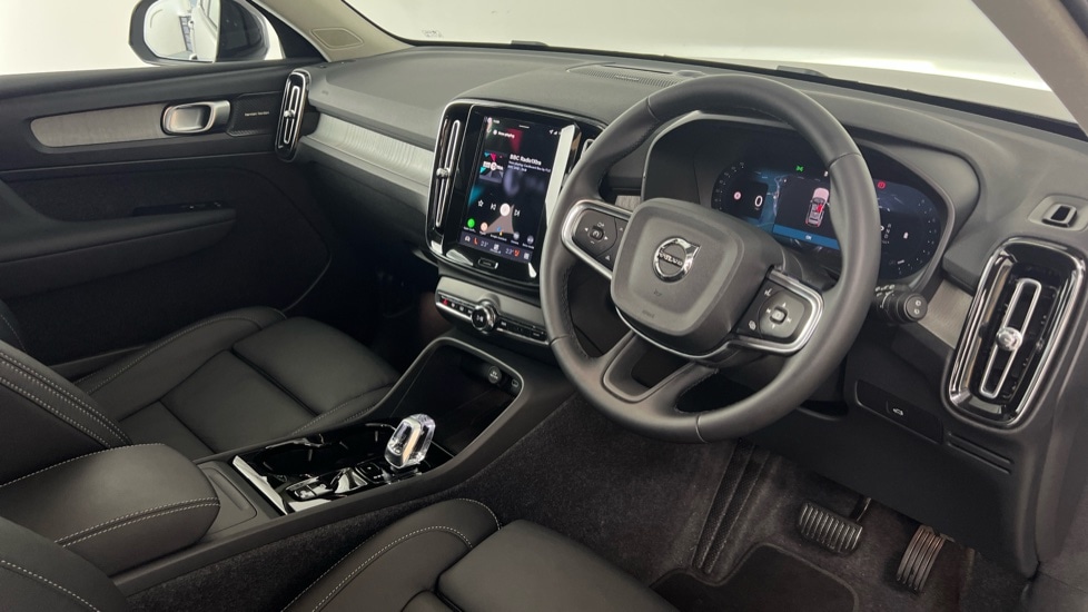 Used Volvo XC40 2025 for sale - 77877499: Photo 4