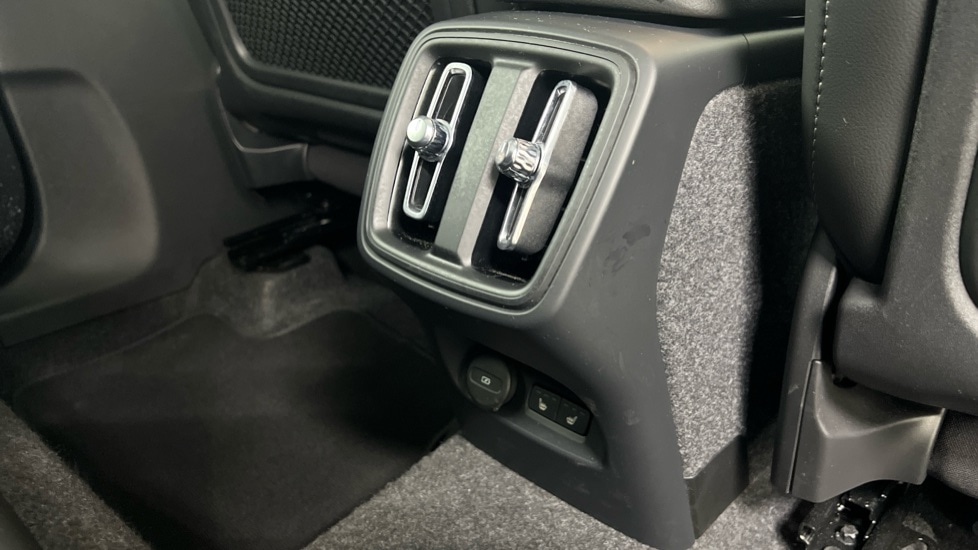 Used Volvo XC40 2025 for sale - 77877499: Photo 44