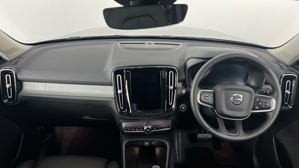 Used Volvo XC40 2025 for sale - 77877499: Photo 5