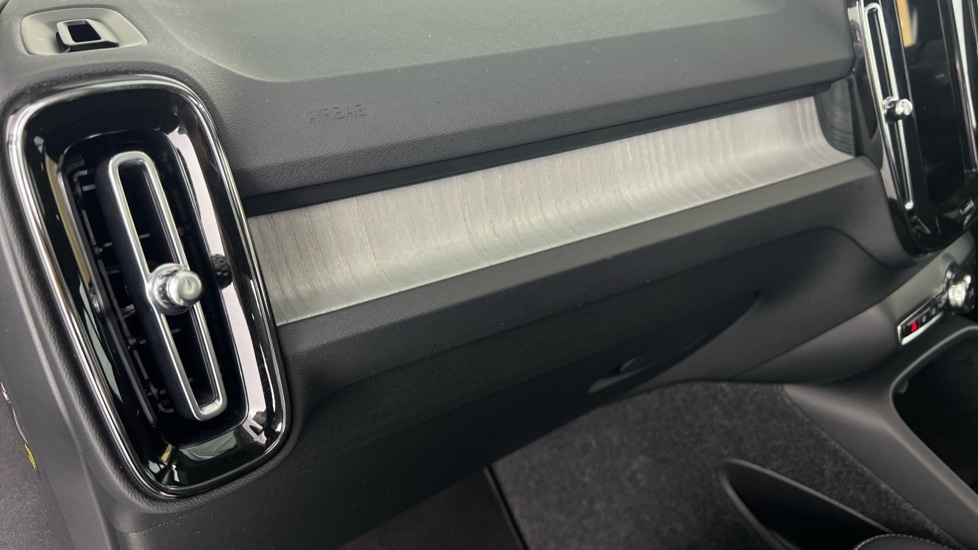 Used Volvo XC40 2025 for sale - 77877499: Photo 53