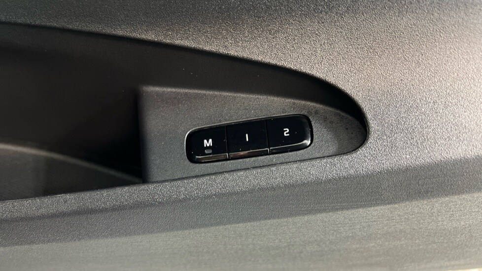 Used Polestar Polestar 2 2025 for sale - 77982968: Photo 37