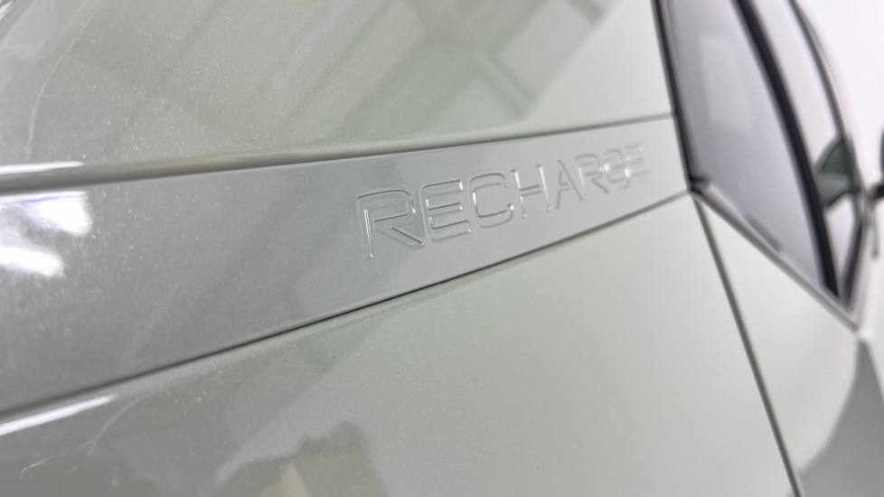 Used Volvo XC40 2023 for sale - 77988469: Photo 47