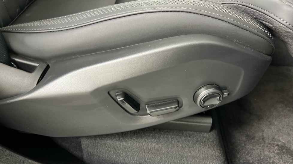 Used Volvo XC90 2025 for sale - 76937496: Photo 28