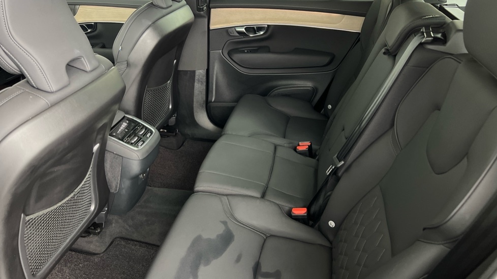 Used Volvo XC90 2025 for sale - 76937496: Photo 31