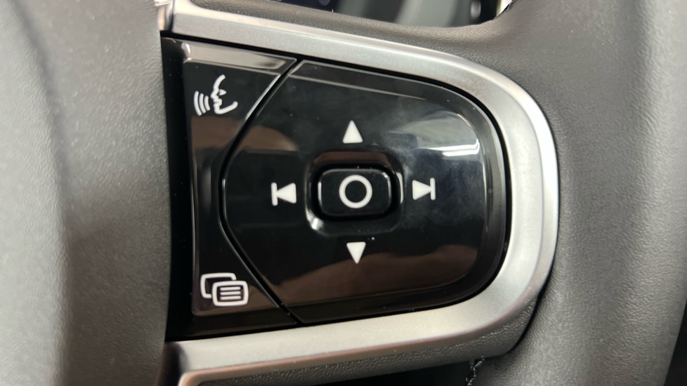 Used Volvo XC60 2025 for sale - 77261518: Photo 21