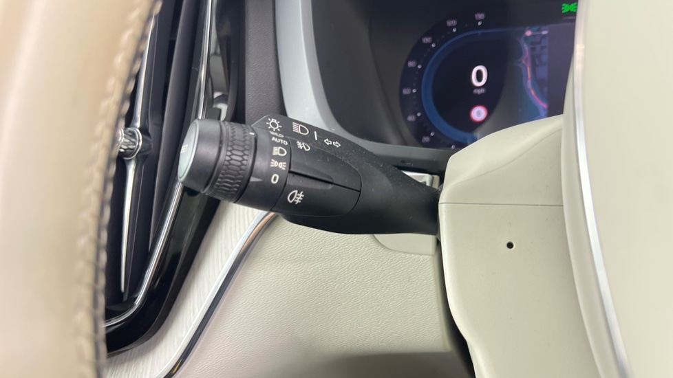 Used Volvo XC60 2023 for sale - 77178108: Photo 18