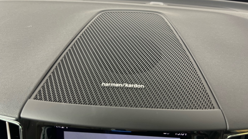 Used Volvo XC60 2023 for sale - 77178108: Photo 24