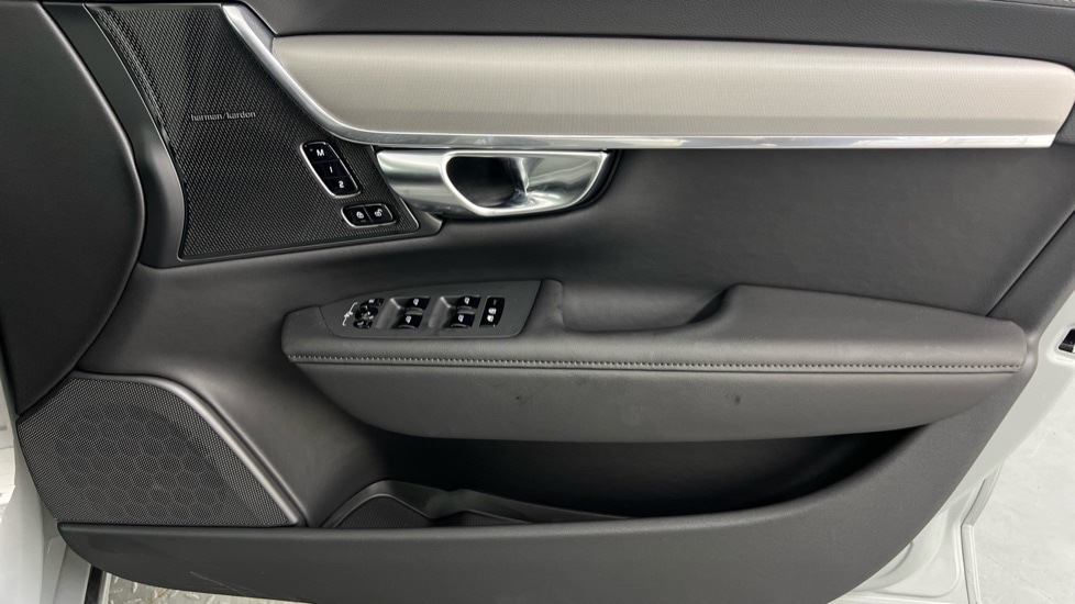 Used Volvo V90 2025 for sale - 76568089: Photo 28