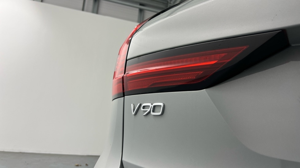 Used Volvo V90 2025 for sale - 76568089: Photo 37