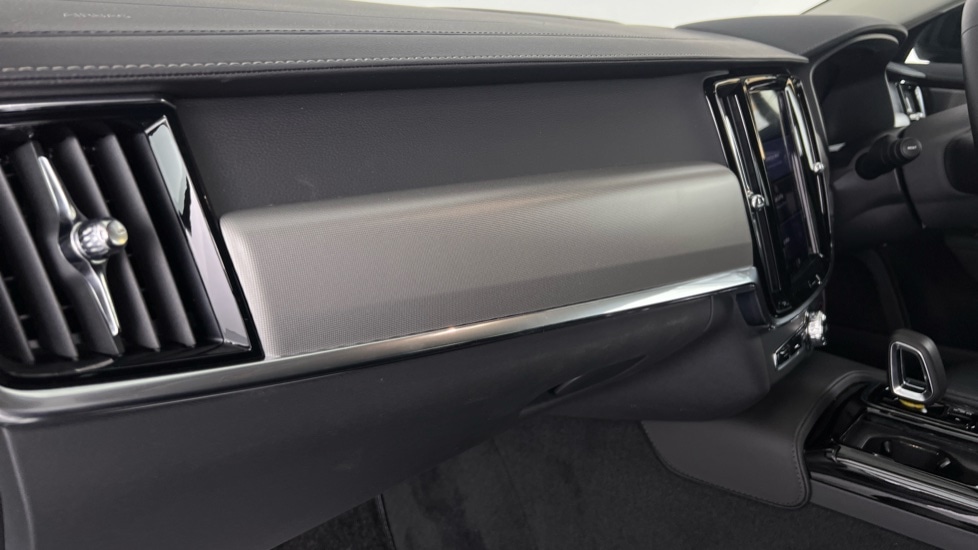 Used Volvo V90 2025 for sale - 76568089: Photo 43