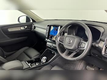 Used Volvo XC40 2026 for sale - 79836674: Photo