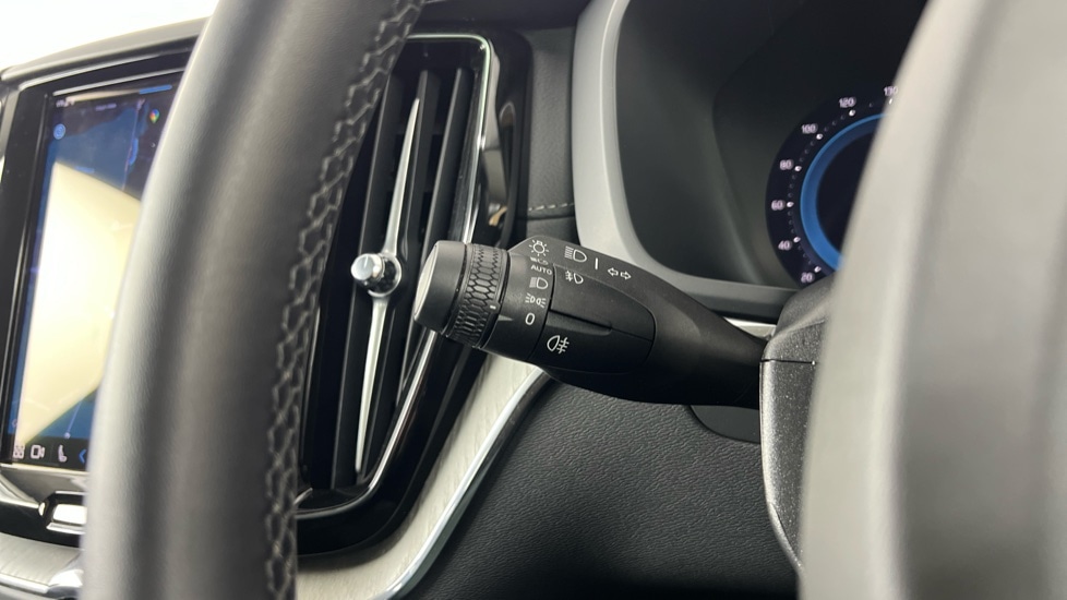 Used Volvo XC60 2025 for sale - 77210178: Photo 18