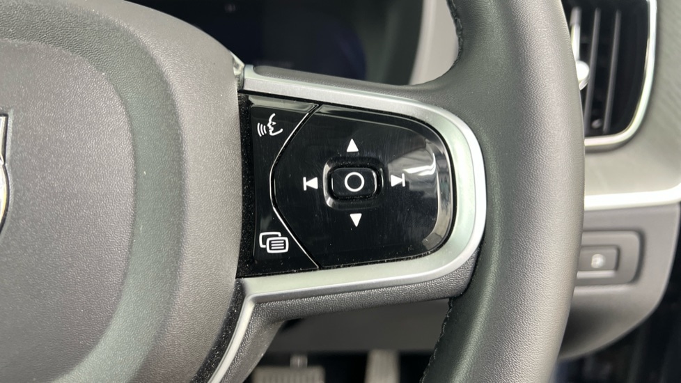 Used Volvo XC60 2025 for sale - 77210178: Photo 20